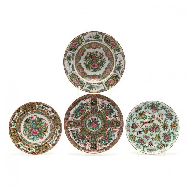 four-pieces-of-chinese-export-porcelain-with-butterfly-decoration