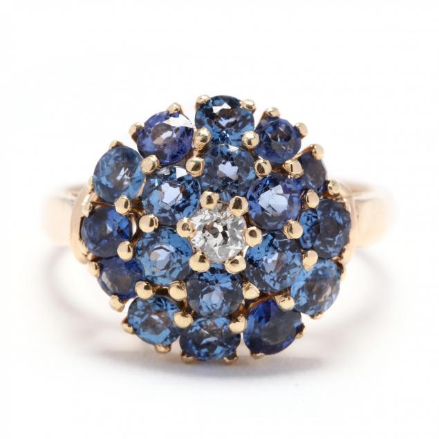 gold-sapphire-and-diamond-cluster-ring