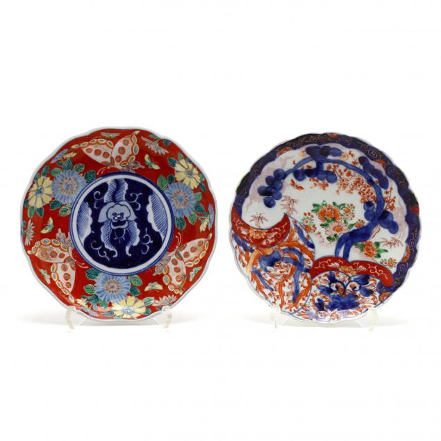 two-japanese-imari-porcelain-dishes