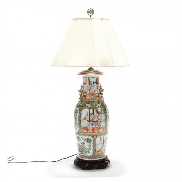 large-i-famille-rose-i-porcelain-table-lamp