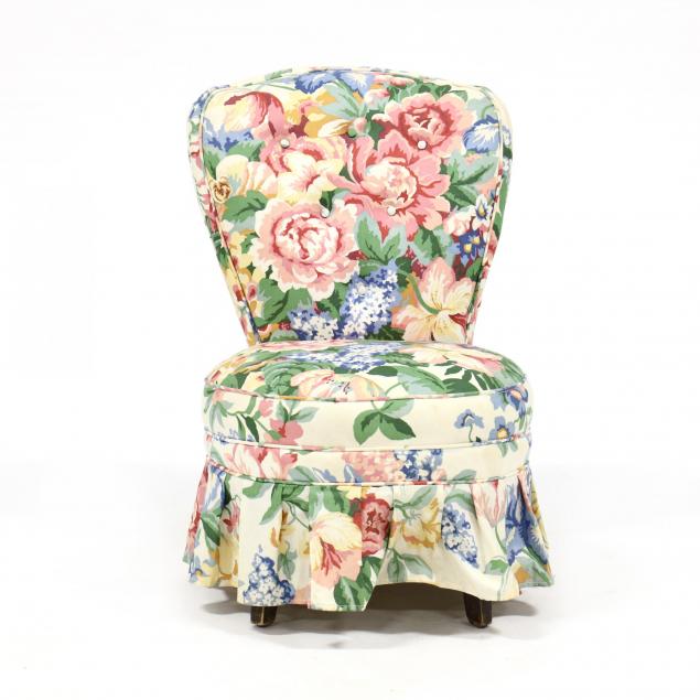 vintage-upholstered-slipper-chair
