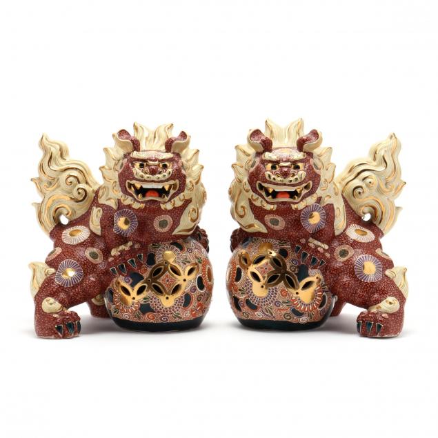 a-pair-of-japanese-kutani-satsuma-porcelain-foo-dogs