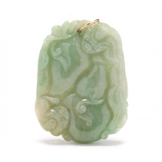 gold-and-jade-pendant