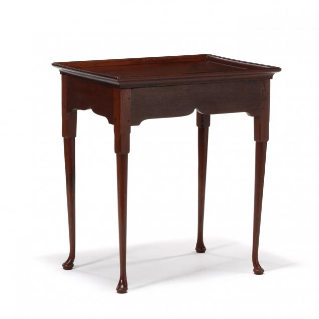 southern-queen-anne-walnut-tea-table