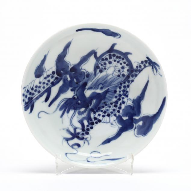 a-chinese-blue-and-white-porcelain-dragon-dish