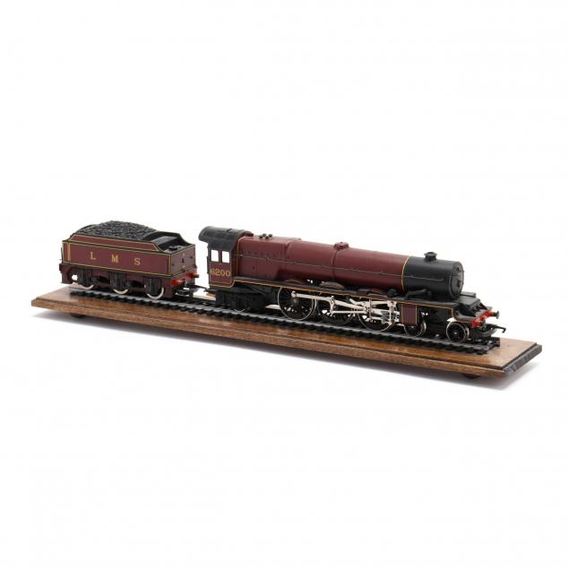 hornby-princess-royal-engine-and-car