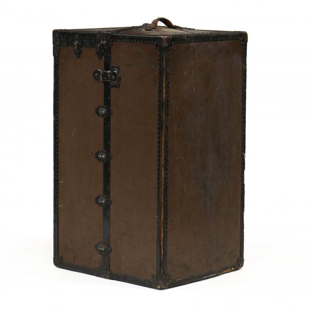 dunn-s-hill-family-steamer-trunk