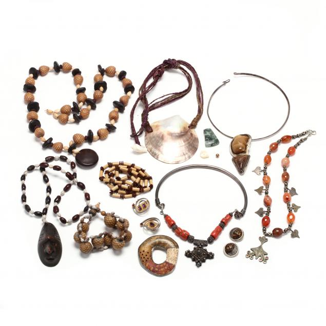 group-of-ethnic-jewelry-items