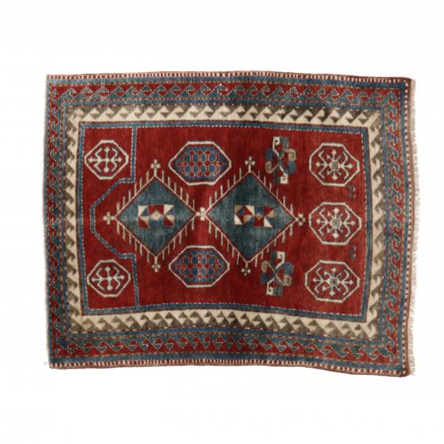 caucasian-prayer-rug
