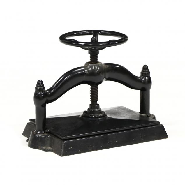 antique-iron-book-press