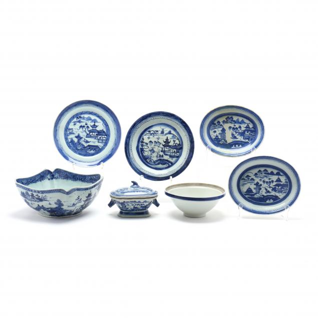 seven-pieces-of-chinese-export-blue-canton