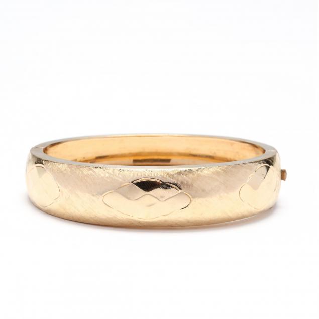 14kt-gold-bangle-bracelet