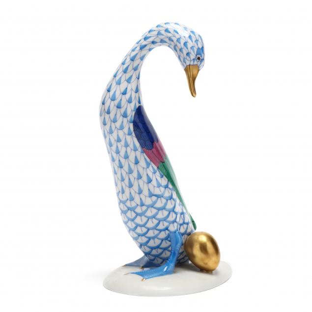 herend-porcelain-fishnet-goose-with-golden-egg