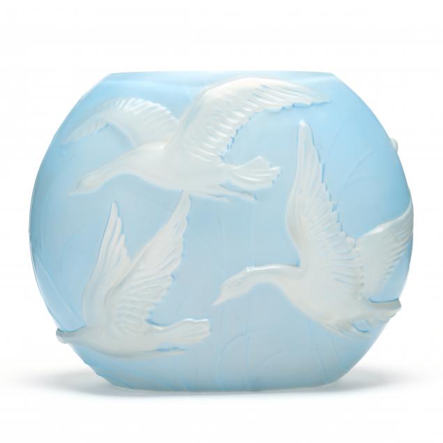 consolidated-flying-geese-vase