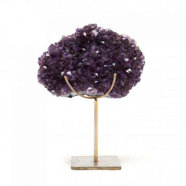 natural-amethyst-specimen-on-stand