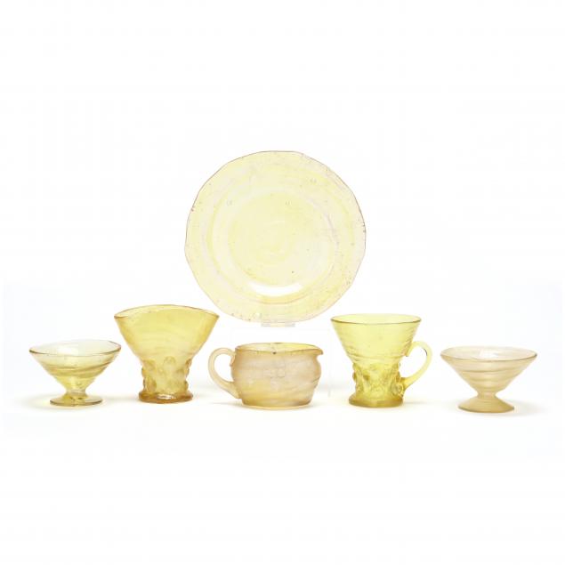 consolidated-six-pieces-of-catalonian-art-glass