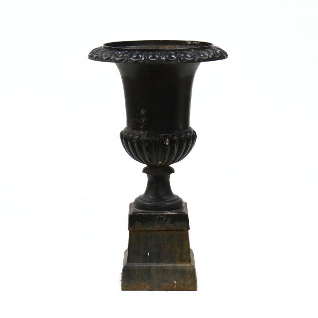 vintage-classical-style-iron-urn-on-stand