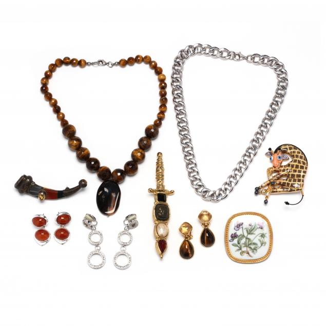 group-of-costume-jewelry