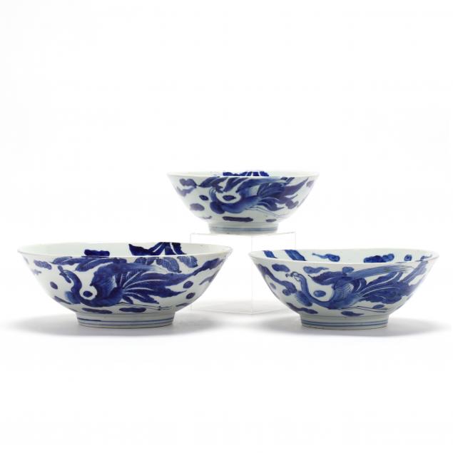 a-set-of-three-japanese-porcelain-nesting-bowls