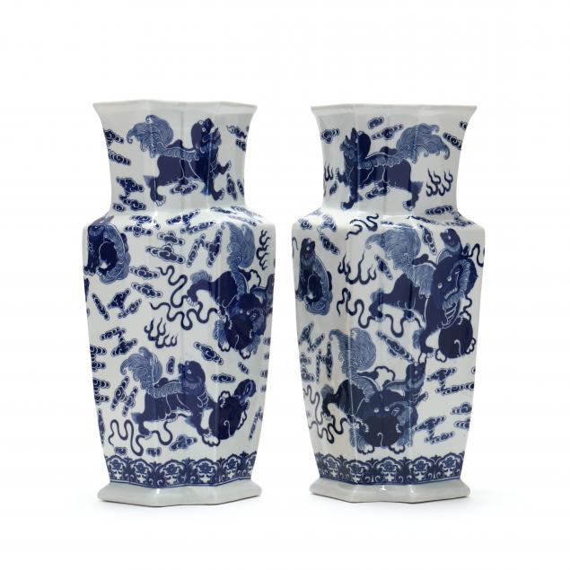 a-pair-of-chinese-foo-lion-vases