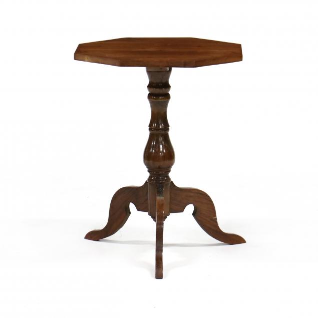 southern-walnut-candle-stand