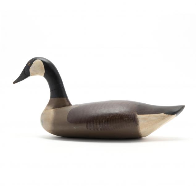 painted-wood-canada-goose-decoy