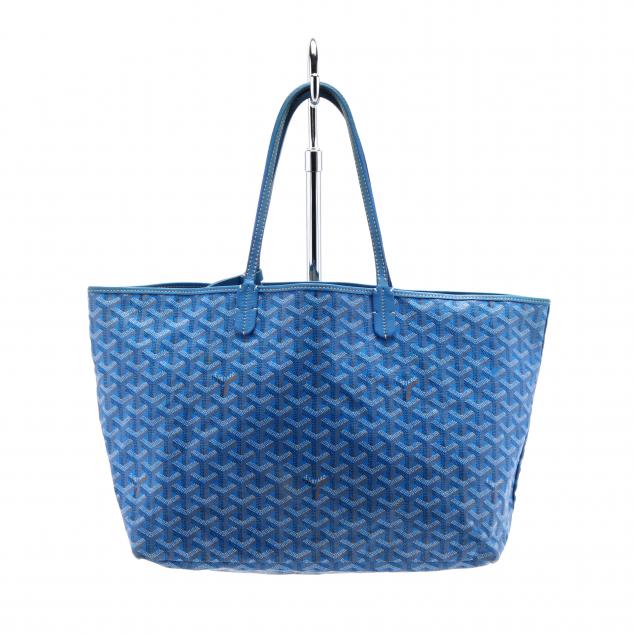 a-signature-st-louis-print-shopping-tote-goyard-pm
