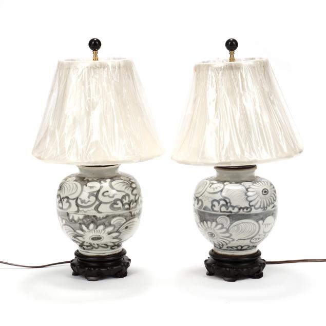 a-pair-of-chinese-porcelain-table-lamps