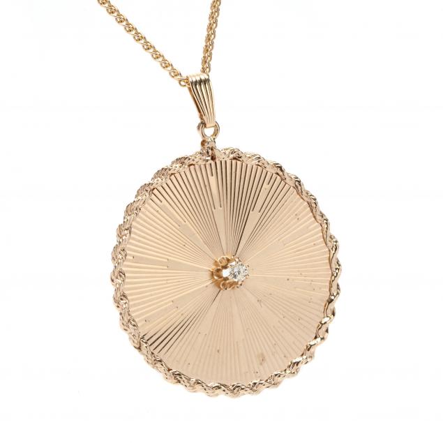 14kt-gold-and-diamond-pendant-necklace