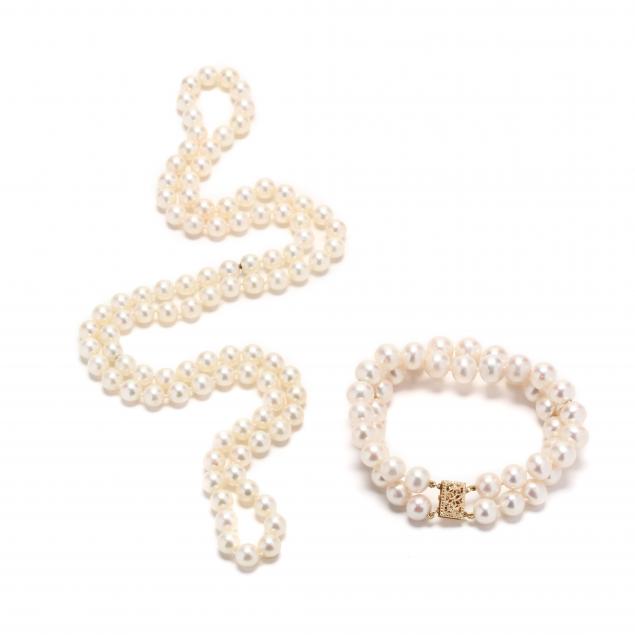 pearl-necklace-and-bracelet