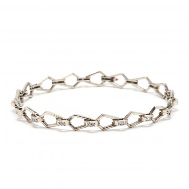 white-gold-and-diamond-bracelet