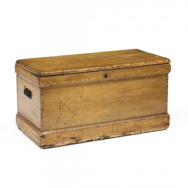 antique-pine-tool-chest