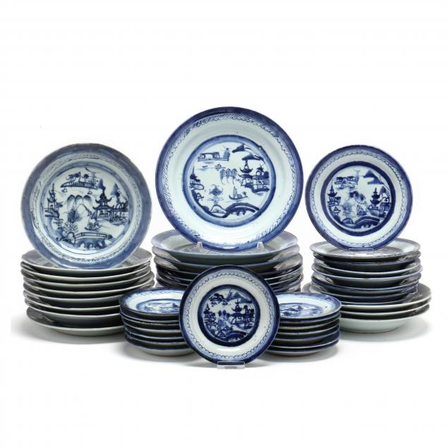 an-assortment-of-chinese-export-canton-porcelain-plates