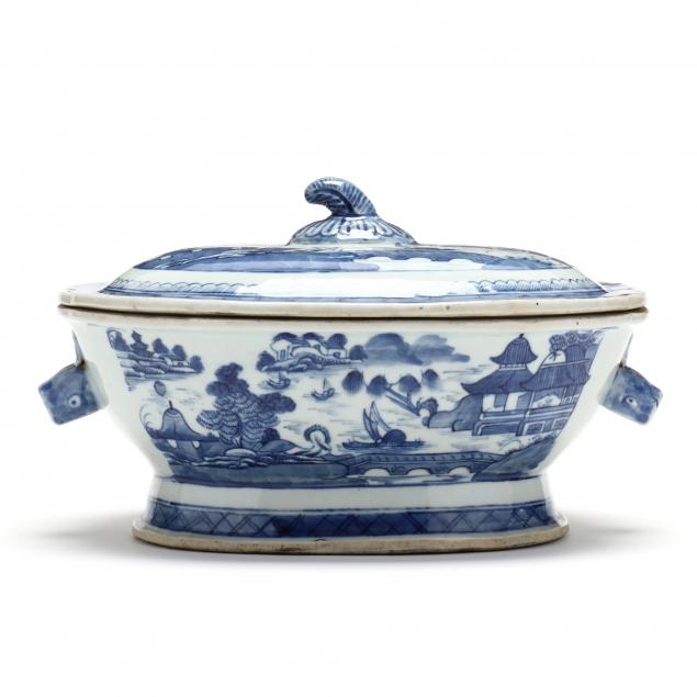 canton-export-porcelain-covered-tureen
