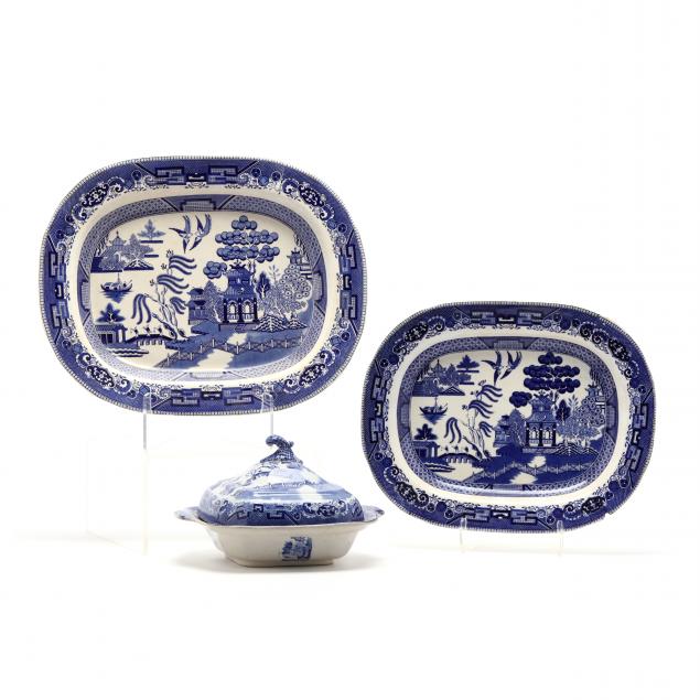 three-pieces-of-antique-blue-willow-ironstone