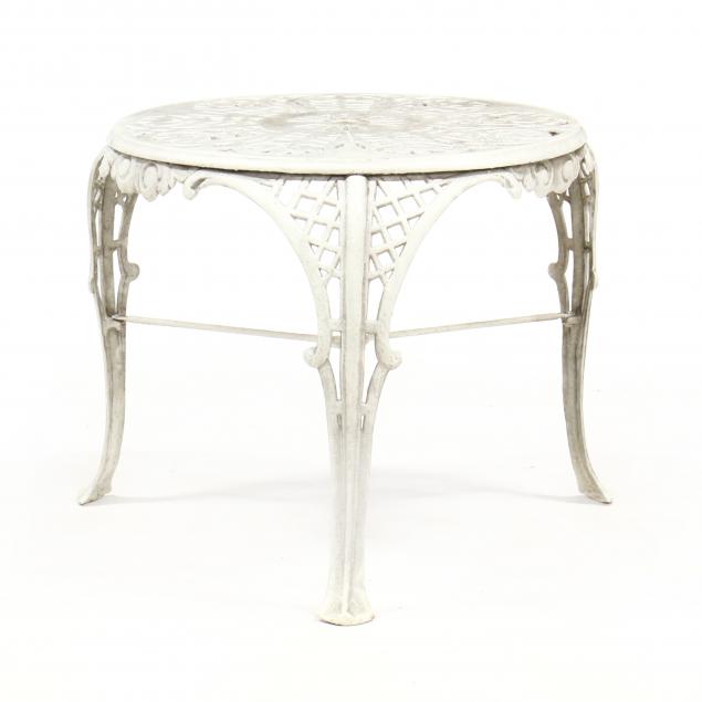 vintage-iron-garden-table