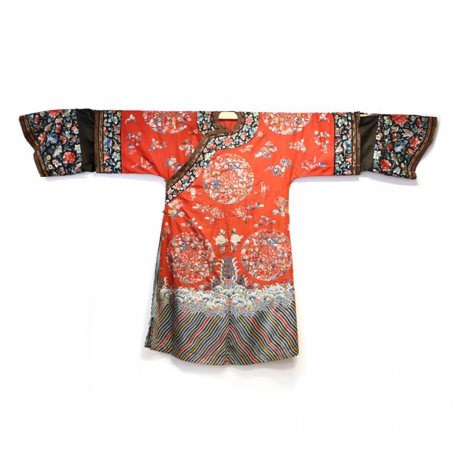 a-chinese-red-ground-silk-manchu-woman-s-wedding-robe