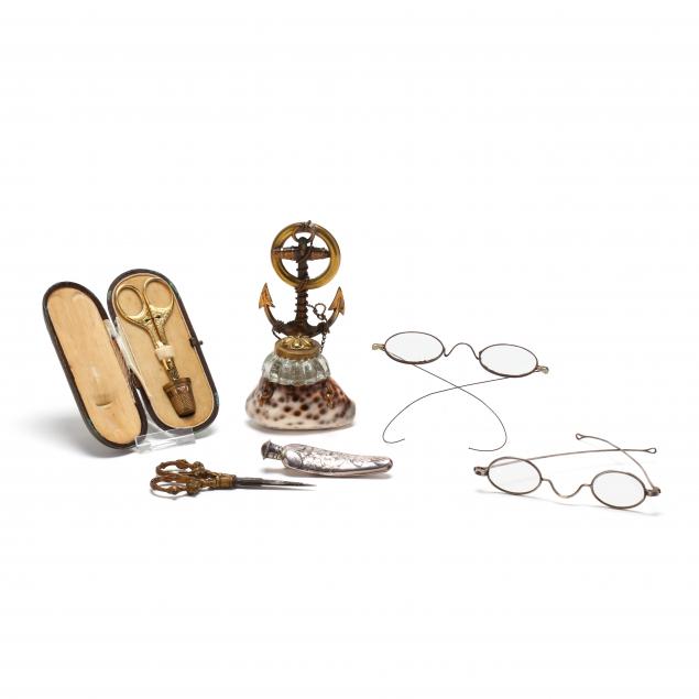 antique-accessory-grouping