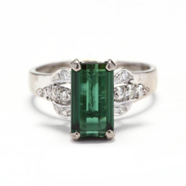 18kt-white-gold-green-tourmaline-and-diamond-ring