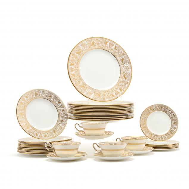 partial-33-piece-set-of-wedgwood-gold-florentine-china