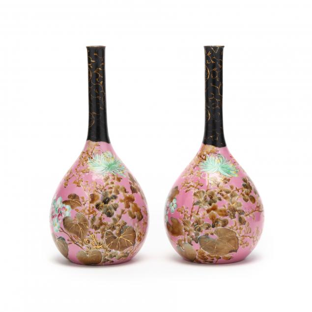 a-pair-of-japanese-porcelain-bud-vases