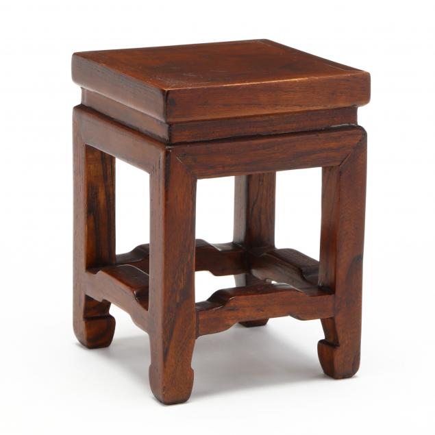 a-chinese-small-hardwood-stand