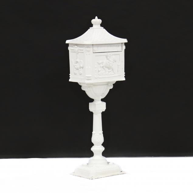 vintage-cast-iron-mail-box