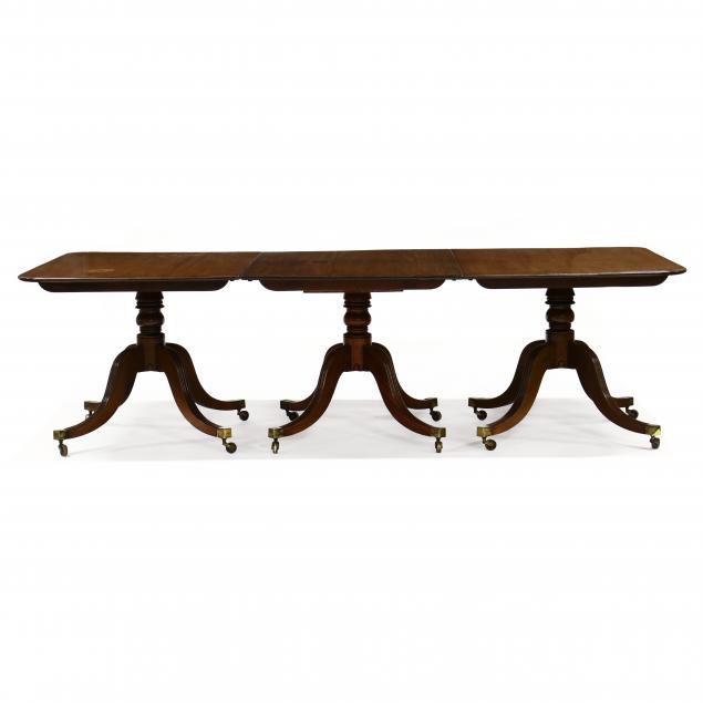 english-late-regency-mahogany-triple-pedestal-dining-table