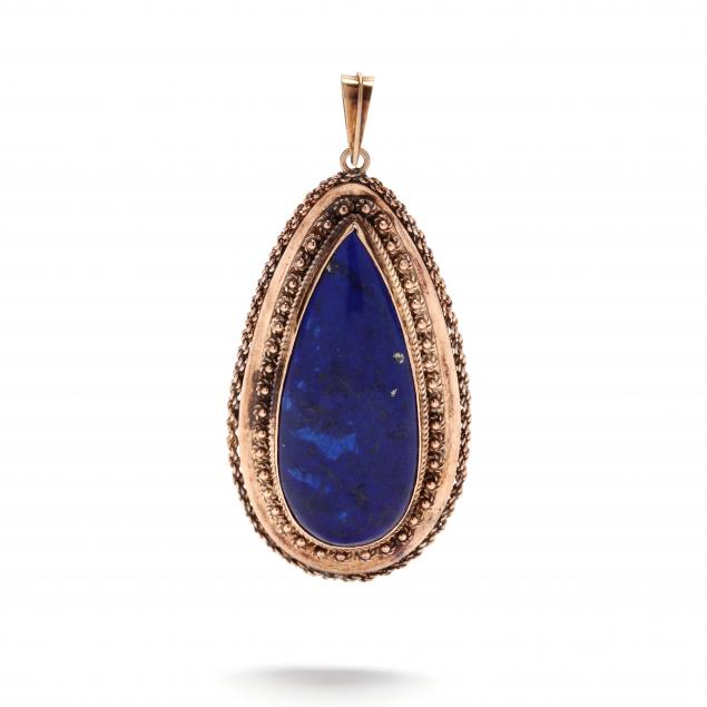 gold-and-lapis-pendant