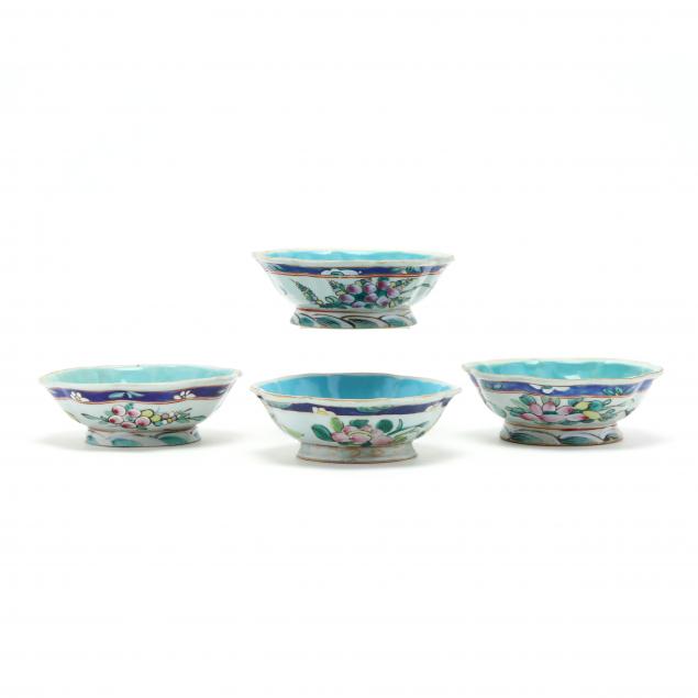 four-chinese-porcelain-bowls