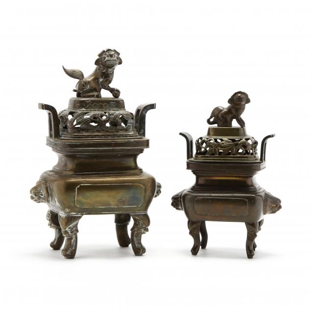 two-chinese-censers-with-covers