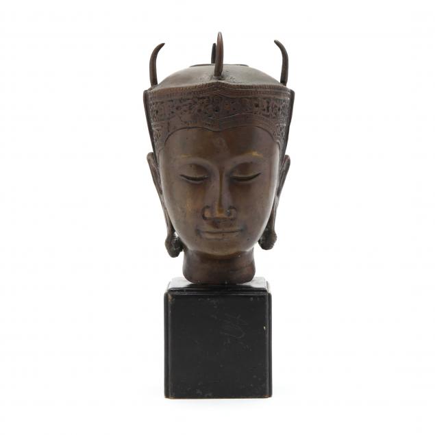 a-southeast-asian-bronze-buddha-head