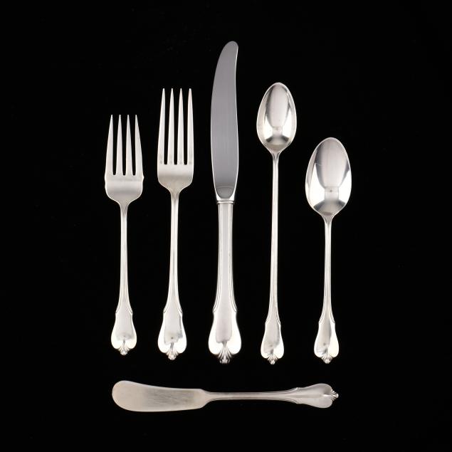 wallace-grand-colonial-sterling-silver-flatware-service