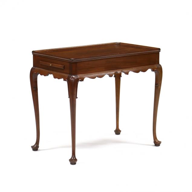 colonial-williamsburg-federal-style-mahogany-tea-table